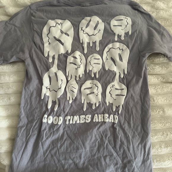 Gray Graphic Tee - Picture 2 of 3